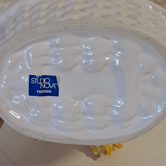 Studio Nova "Spring Garden" Round Handle Ceramic Basket with Daffodils - Picture 9 of 10